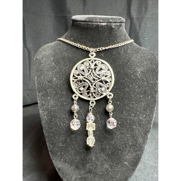 Jewelry - Silver Tone Filigree Medallion Pendant Necklace Iridescent‎ Crystal Beads Boho